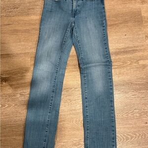 Levi's Women's Light Blue Straight Leg Jeans
